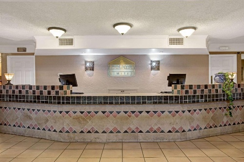 Days Inn Tucson City Center image 6